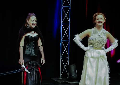 The queen of the night and Princess of Motzart's Magic Flute on WGN midday fix Chicago 2013.