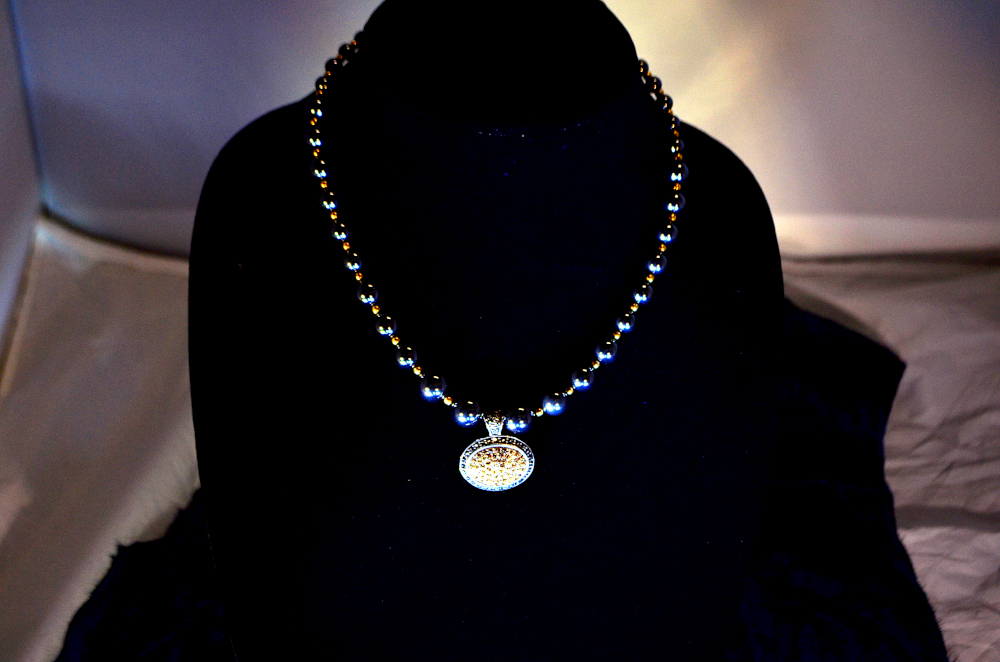 cultured black pearl art deco time period  high fashion jewelry.